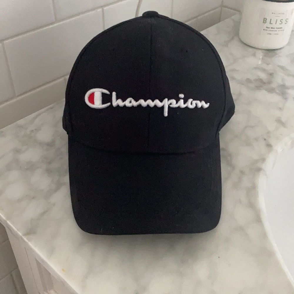 Black champion hat - Picture 4 of 4